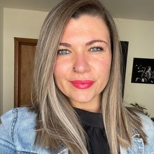 Meet your Posher, Natalie